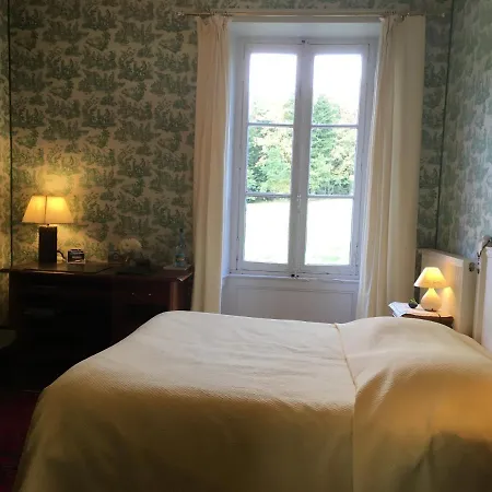 B&B Chateau De La Ville-hue Guer